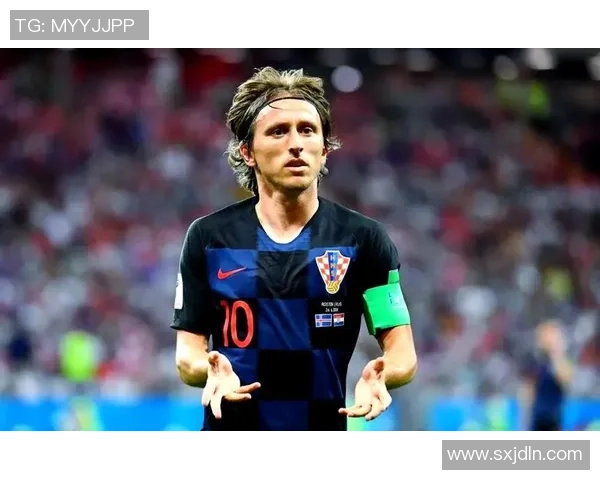 足球明星克劳德的传奇之路与场上风采揭秘